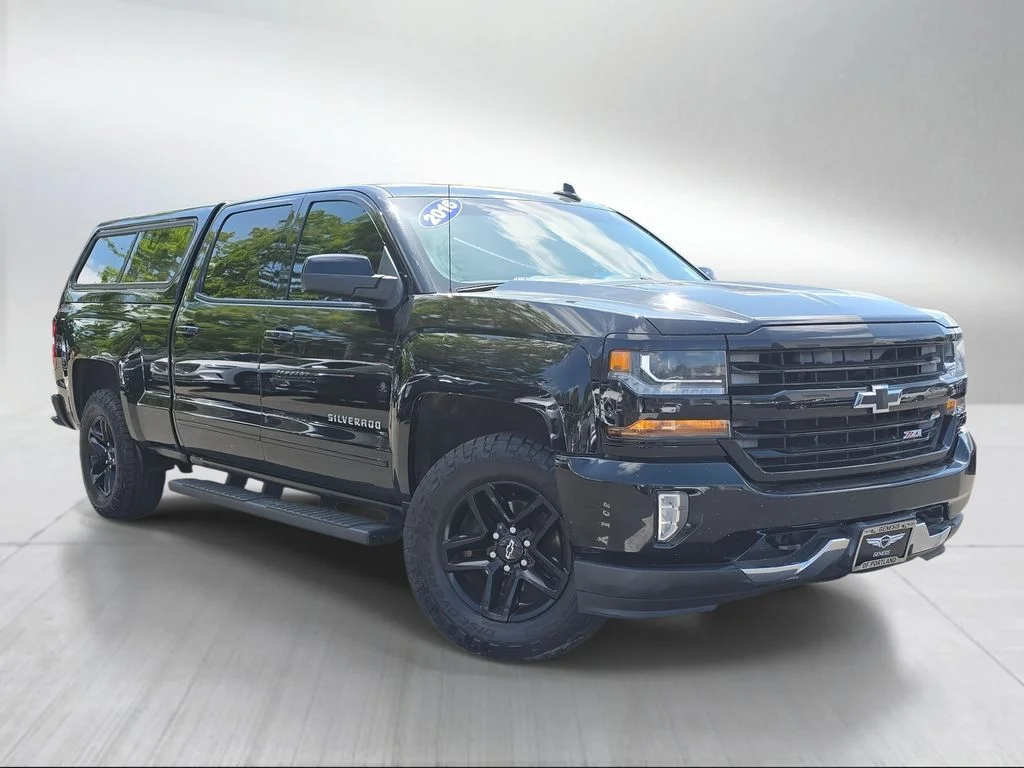 2016 Chevrolet Silverado 1500 LT 4X4 Crew Cab Standard Box's photo