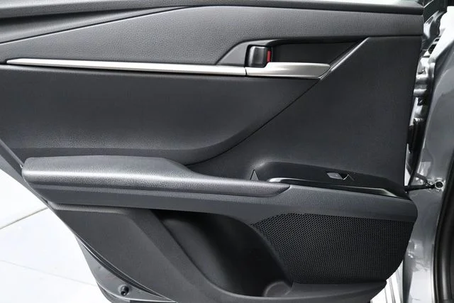 Used 2026  Toyota SE image 9