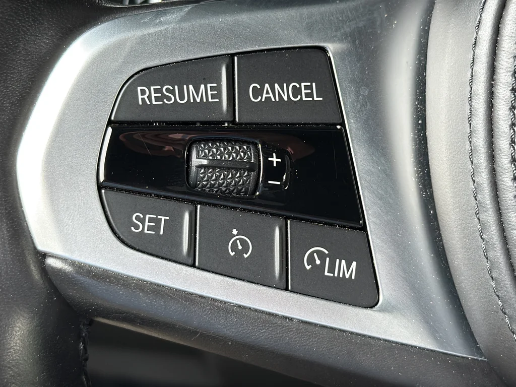 Used 2022 Black BMW M440i xDrive image 14