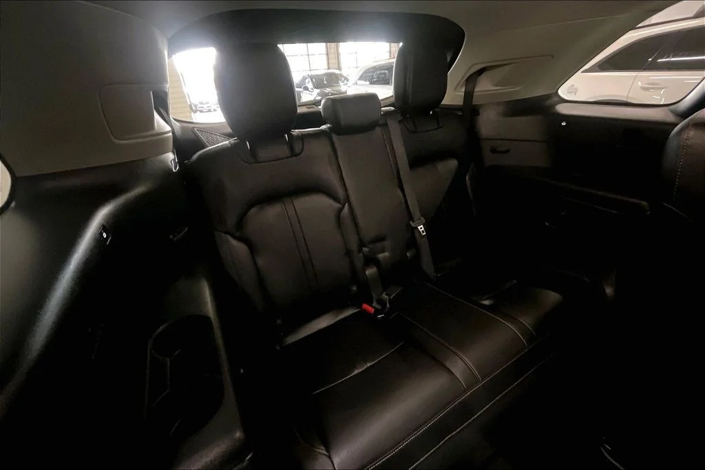 Used 2024 Blue Mazda Preferred image 28
