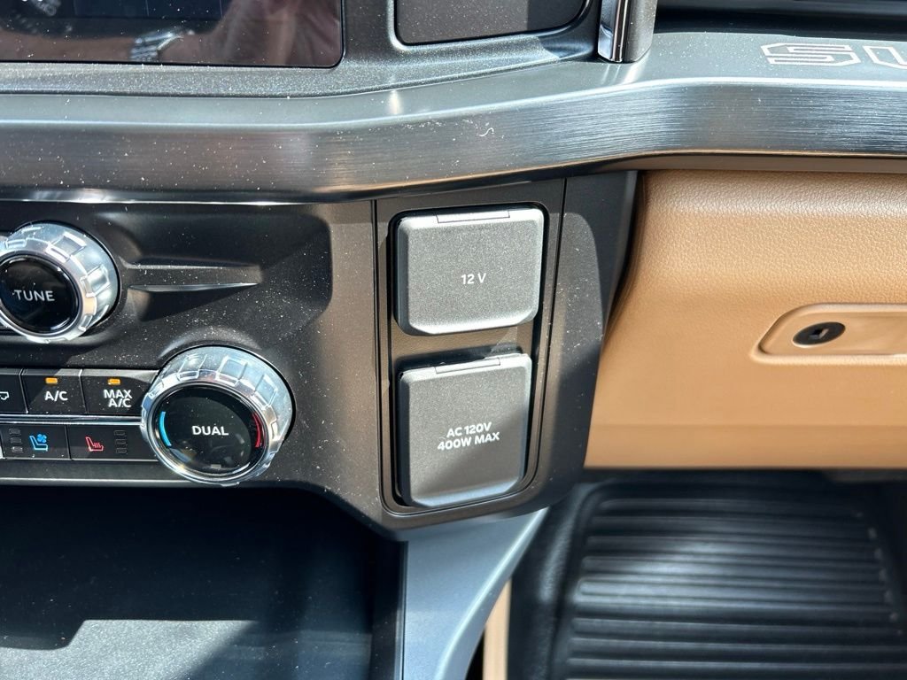 New 2026 Oxford White Ford Lariat image 28