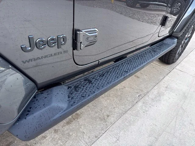 New 2027 Gray Jeep Sahara image 9