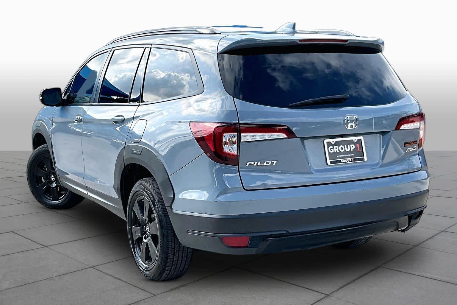 Used 2022 Sonic Gray Pearl Honda TrailSport image 11