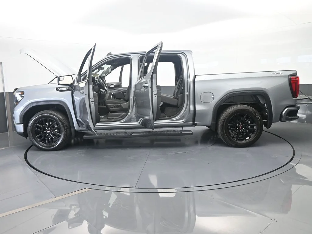 Used 2025 Sterling Metallic GMC Elevation image 69