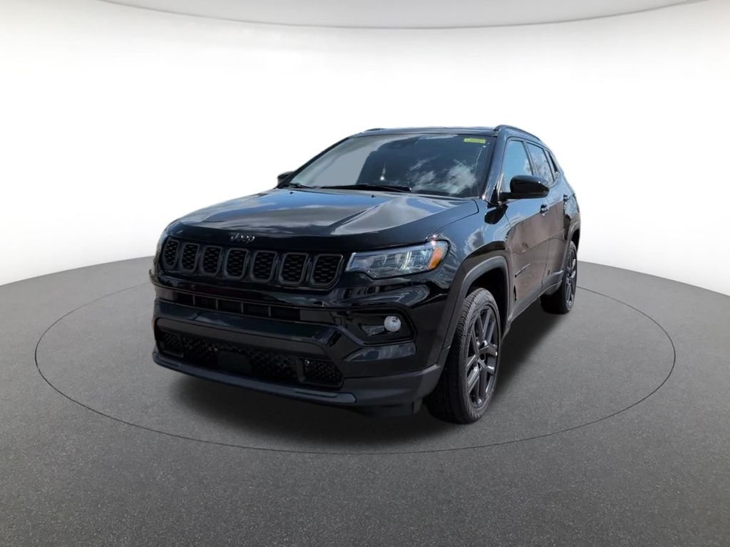 New 2026 Diamond Black Crystal Pearl-Coat Exterior Paint Jeep Limited image 13