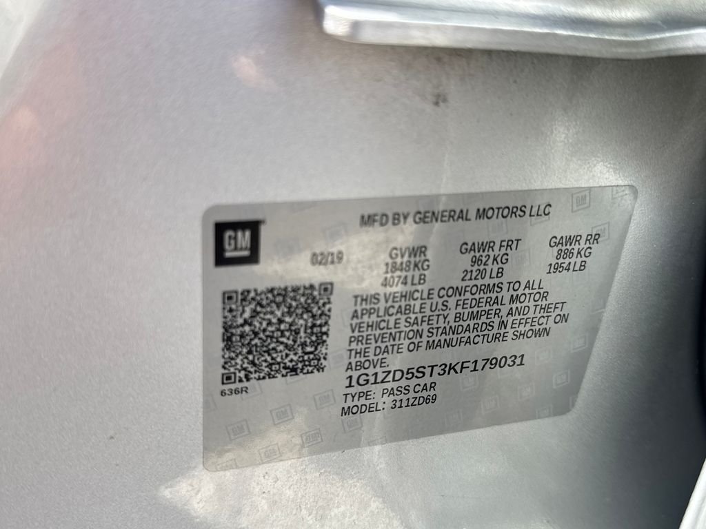 Used 2019 Silver Chevrolet LT image 30