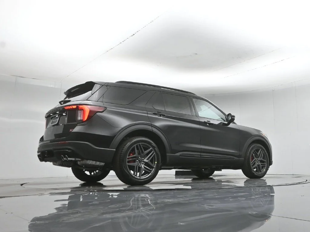New 2026 Agate Black Metallic Ford ST image 49