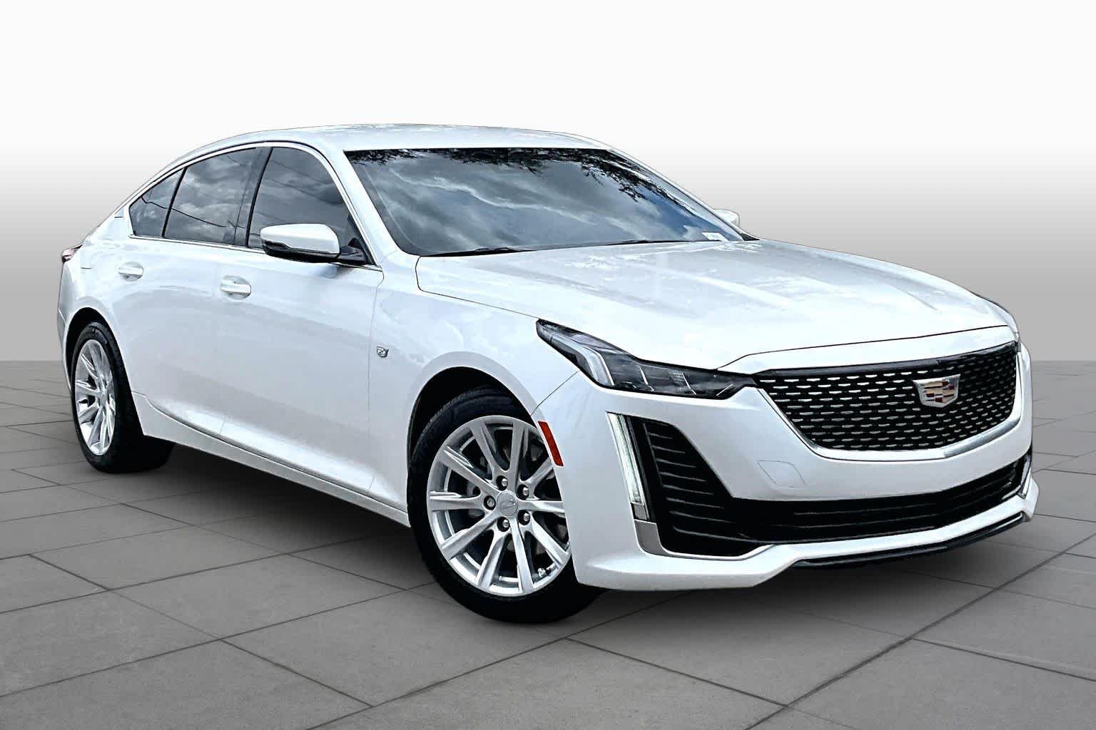 Used 2023 CRYSTAL WHITE TRICOAT Cadillac Luxury image 4