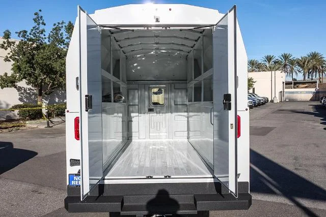 New 2026 Oxford White Ford E-350 SRW image 48