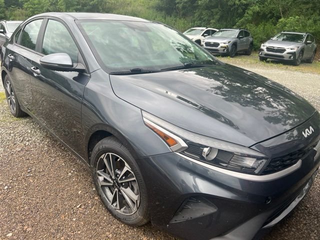 2023 Kia Forte LXS AT's photo