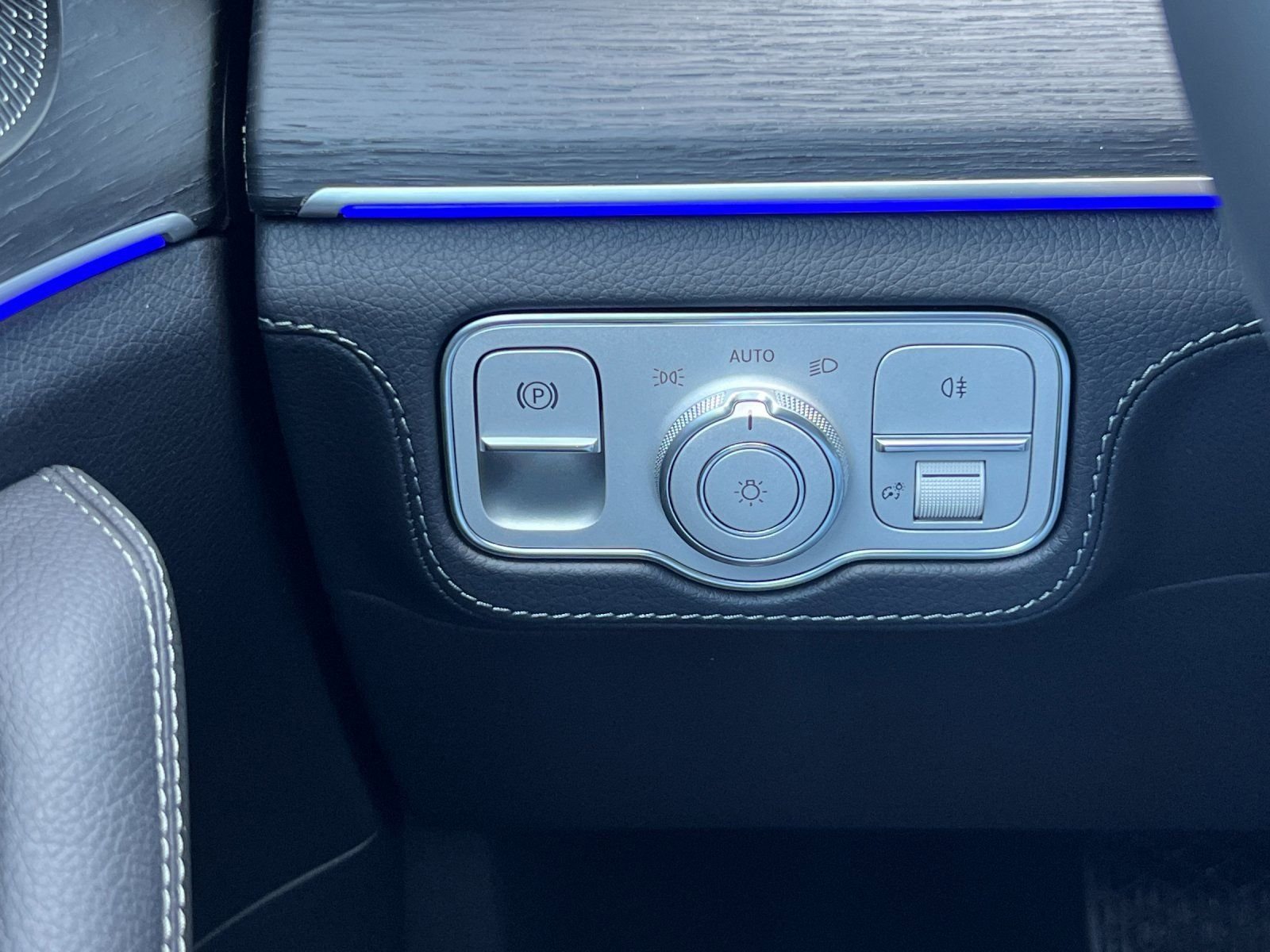 New 2026 MANUFAKTUR Alpine Grey Mercedes-Benz 450 Coupe image 32
