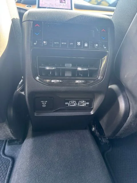 Used 2023 Red Jeep Summit Reserve image 28