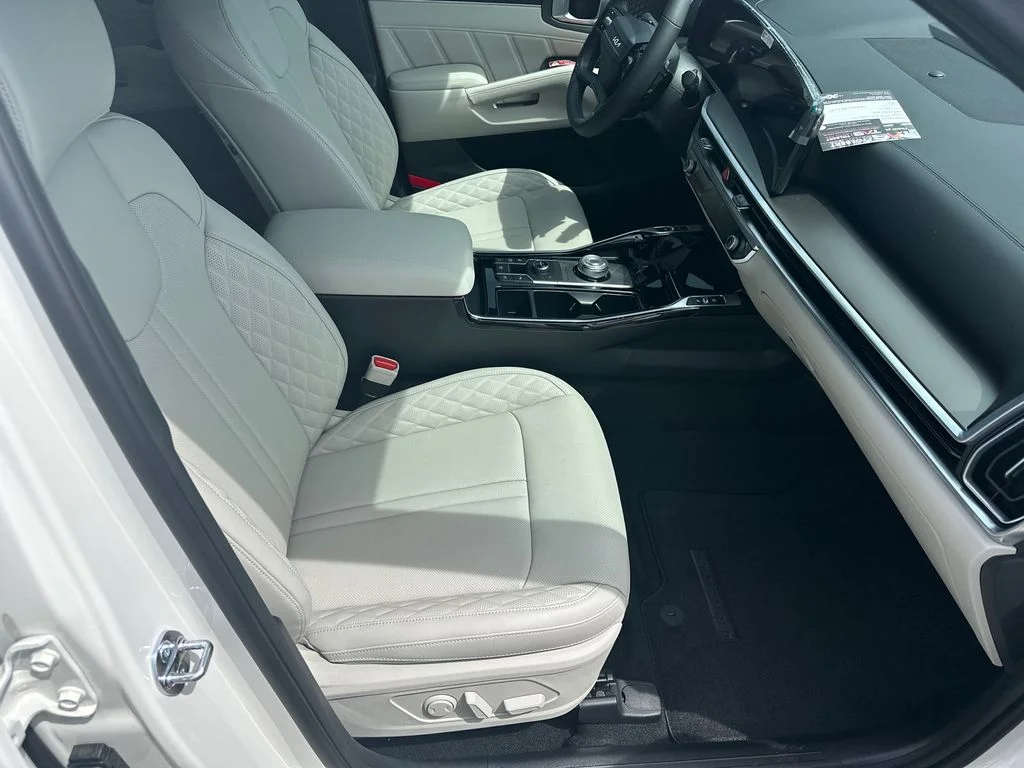 New 2026 White Kia X-Line SX Prestige image 13