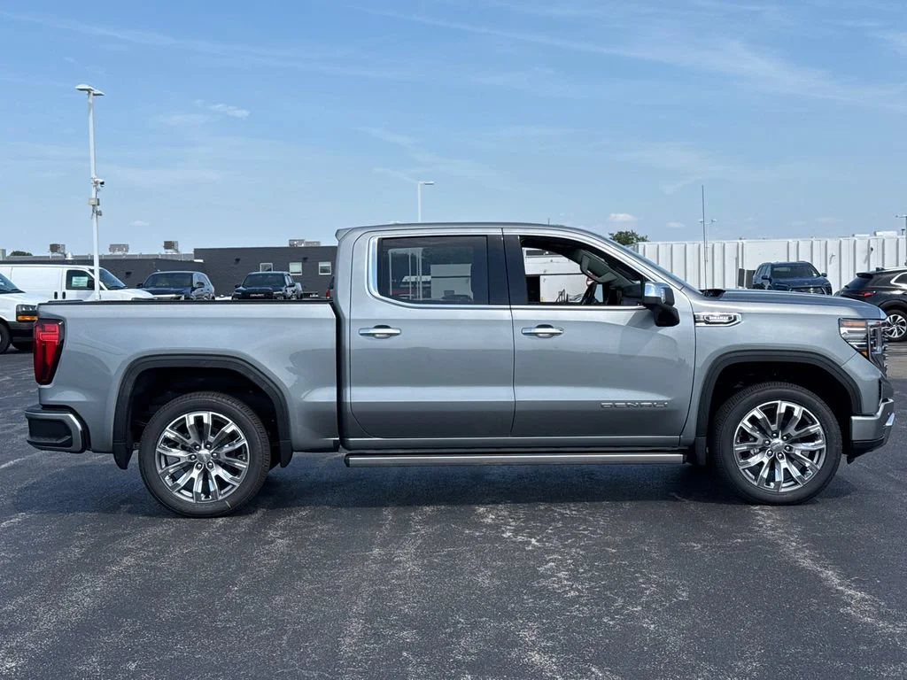 2026 GMC Sierra 1500 Denali - Photo 7