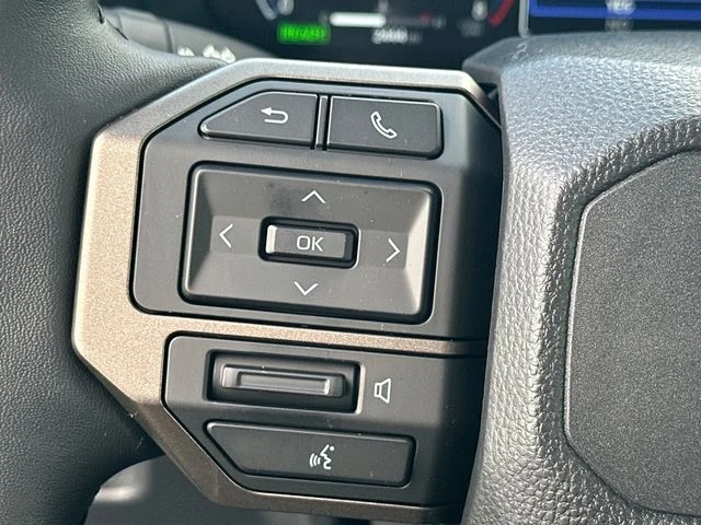 Used 2027  Toyota Base image 21