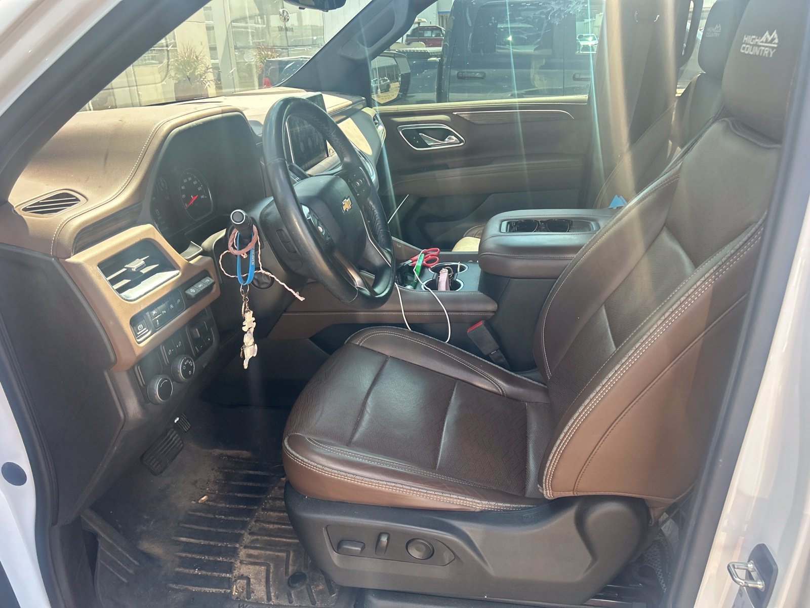 Used 2021 White Chevrolet High Country image 28
