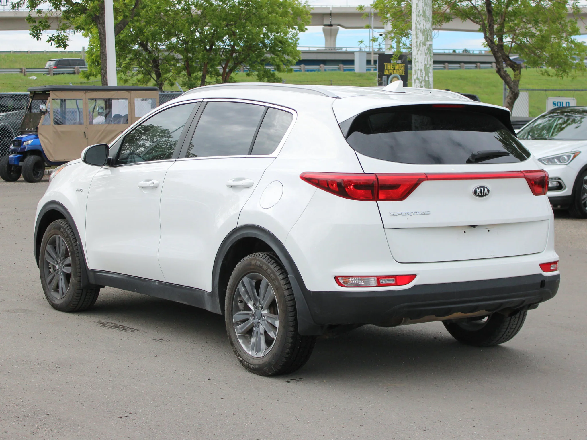 Used 2017 White Kia LX * AWD | Mechanic