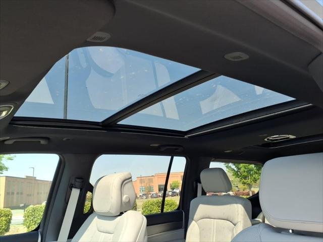 New 2026 Steel Blue Exterior Paint Jeep Grand Wagoneer image 5