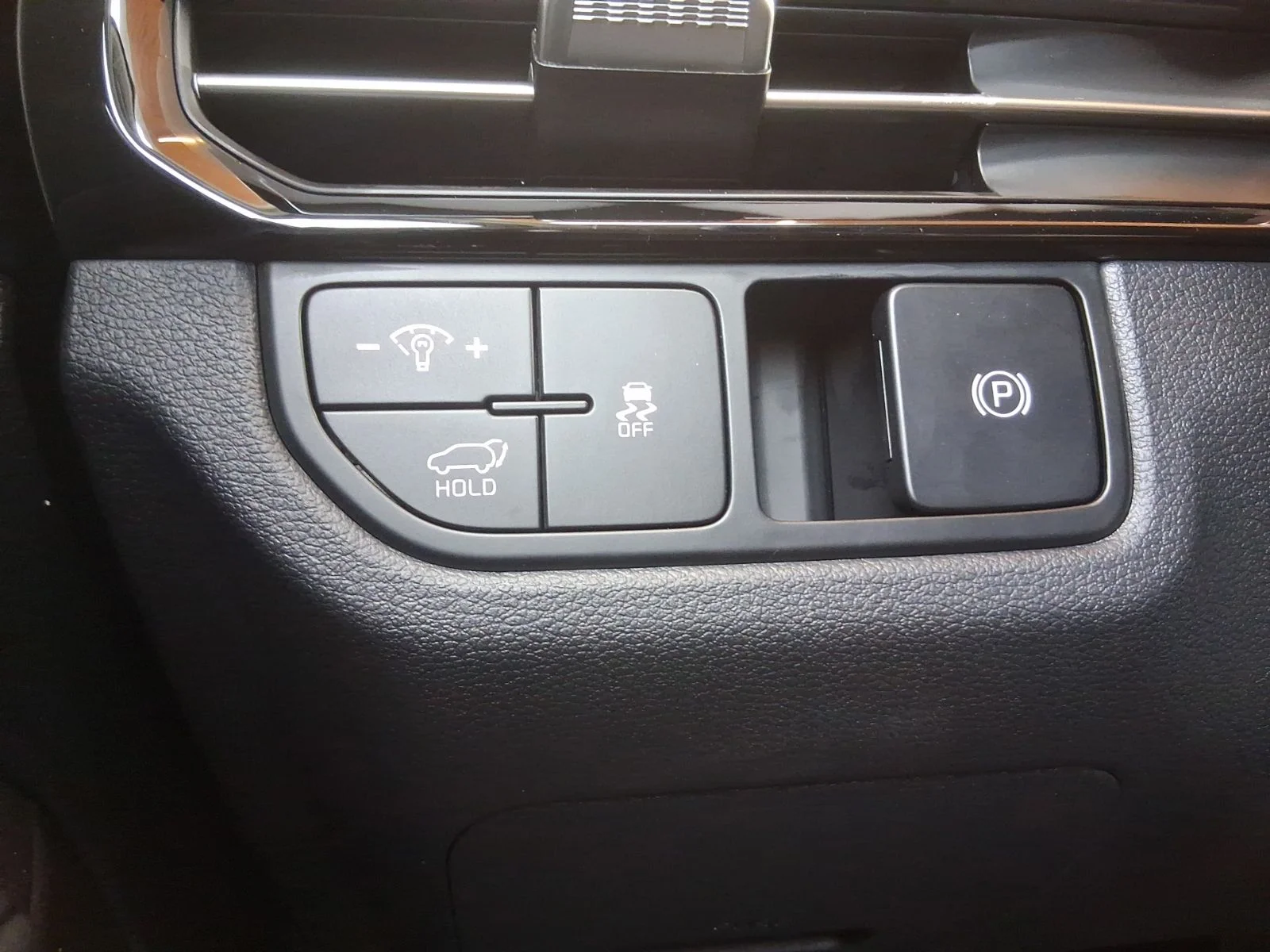 New 2026 White Kia EX image 14