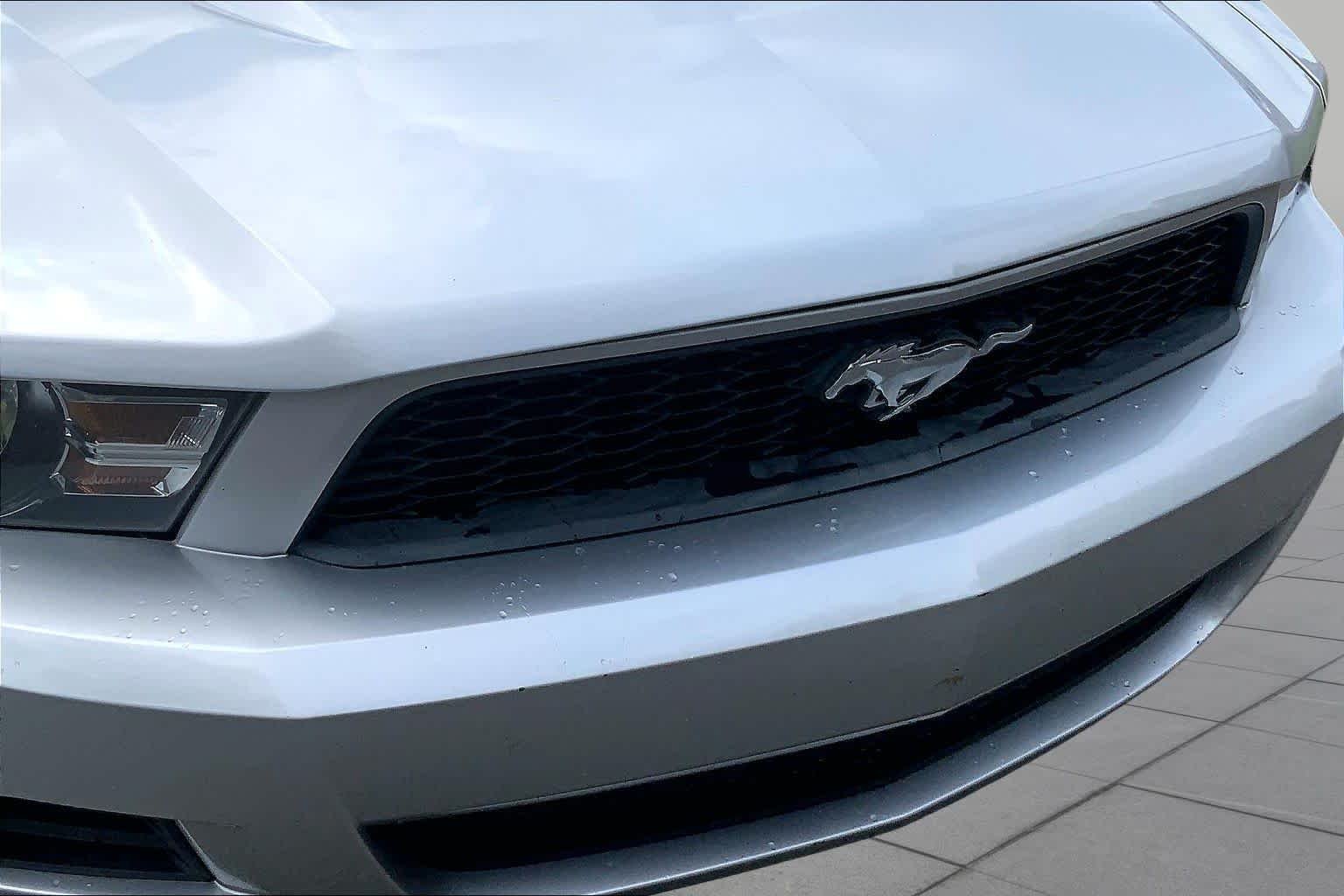 Used 2010 Red Candy Metallic Ford V6 Premium image 24