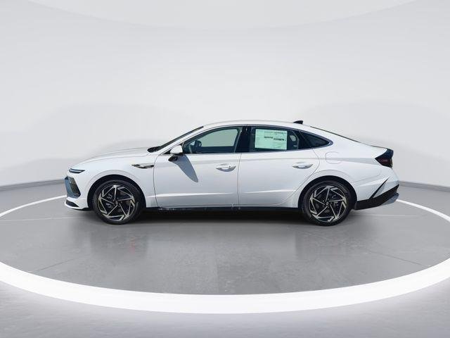 New 2026 White Hyundai SEL Sport image 5