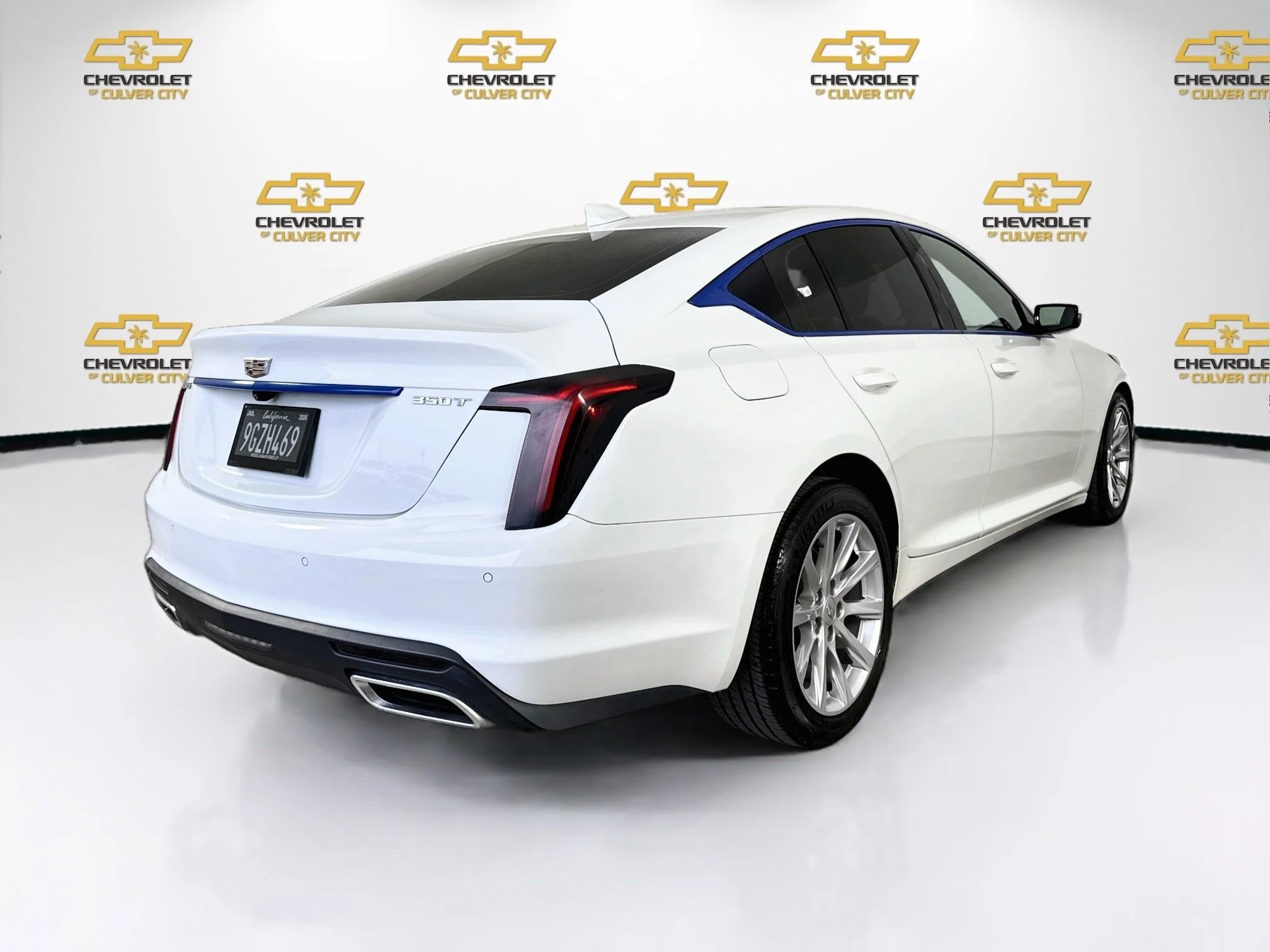 Used 2023 Summit White Cadillac Luxury image 8