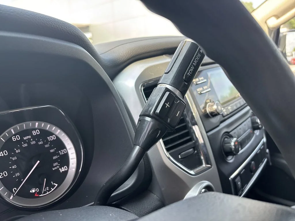 Used 2018 White Nissan SV image 21