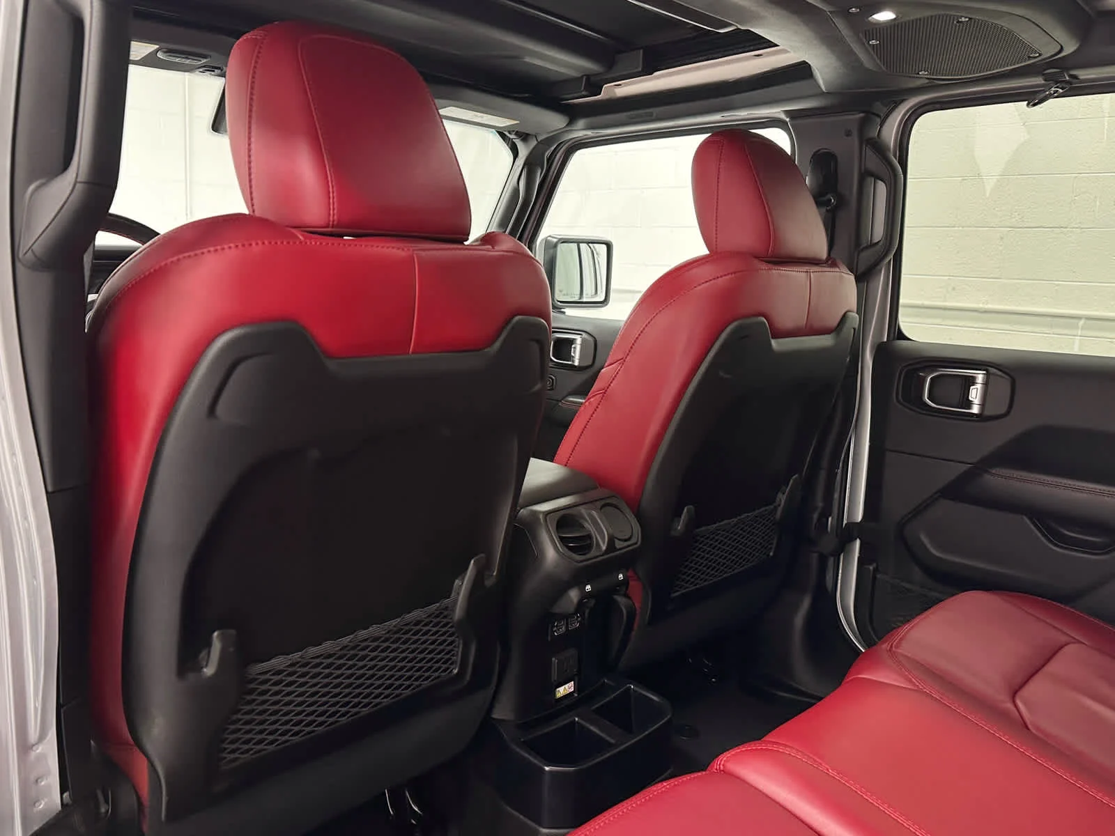 Used 2024 Silver Zynith Clearcoat Jeep Rubicon 392 image 14