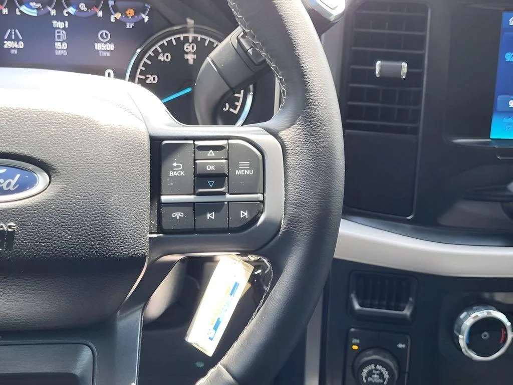 Used 2023 Agate Black Metallic Ford XLT image 14