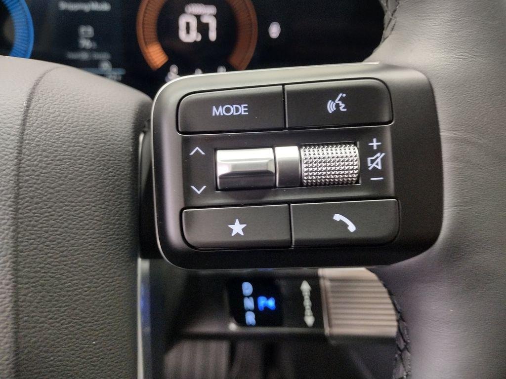 New 2026 Gray Hyundai SE image 28
