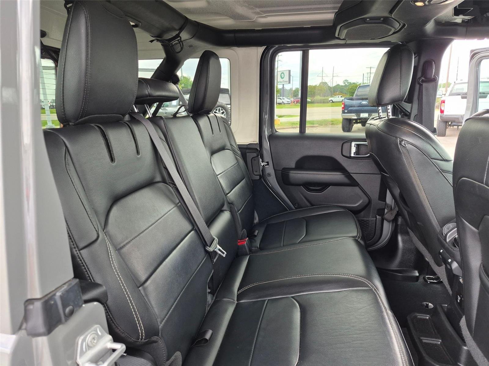 Used 2022 Sting-Gray Clearcoat Jeep Unlimited Sahara image 29