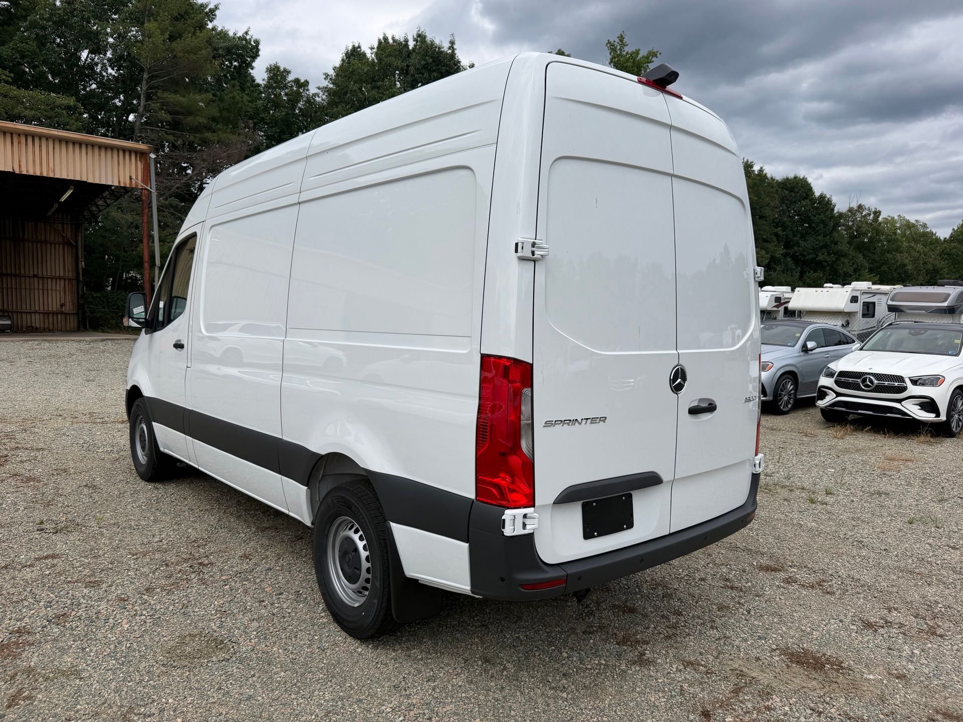 New 2026 Arctic White Mercedes-Benz Cargo 144 WB image 21