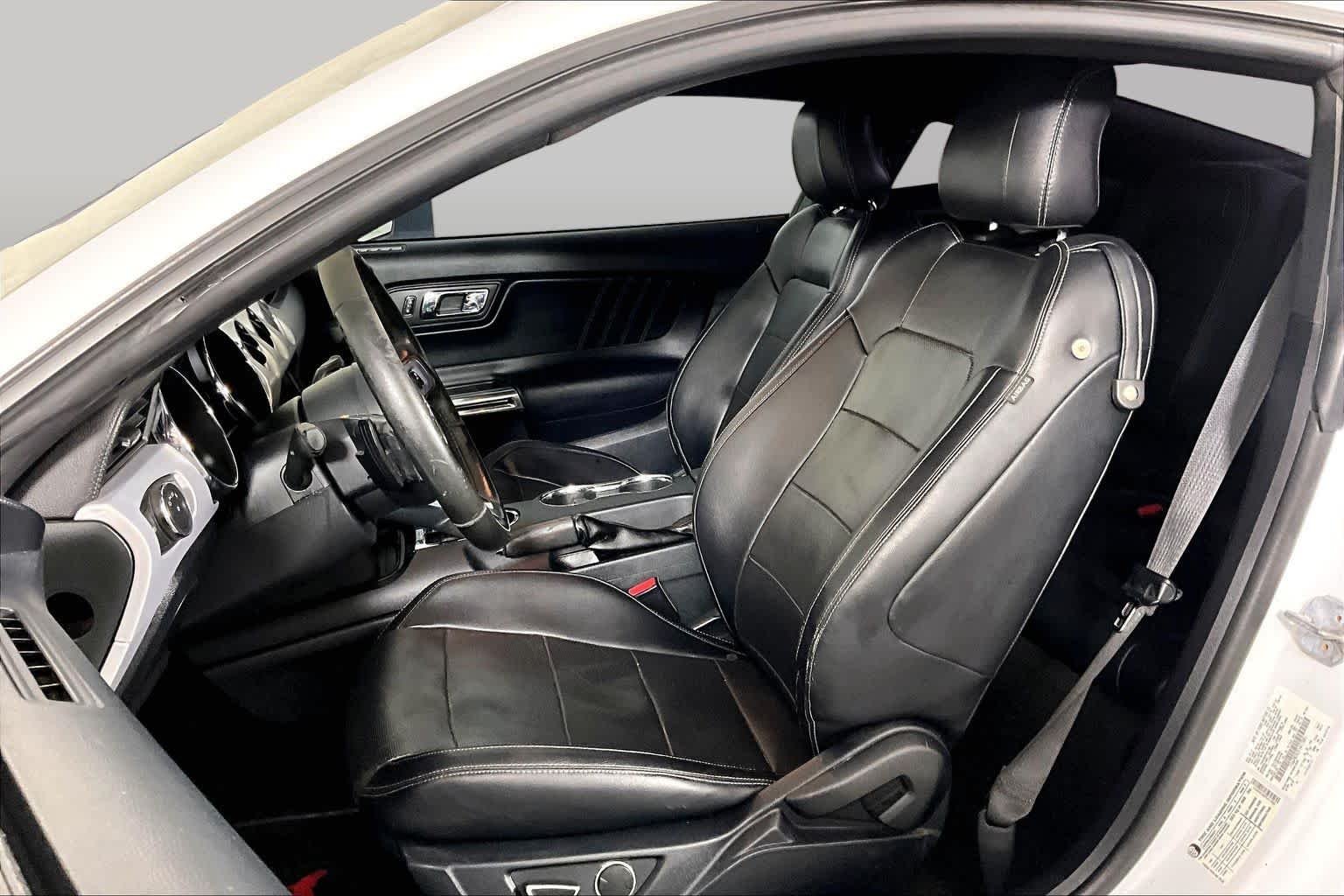 Used 2015 Oxford White Ford EcoBoost Premium image 7