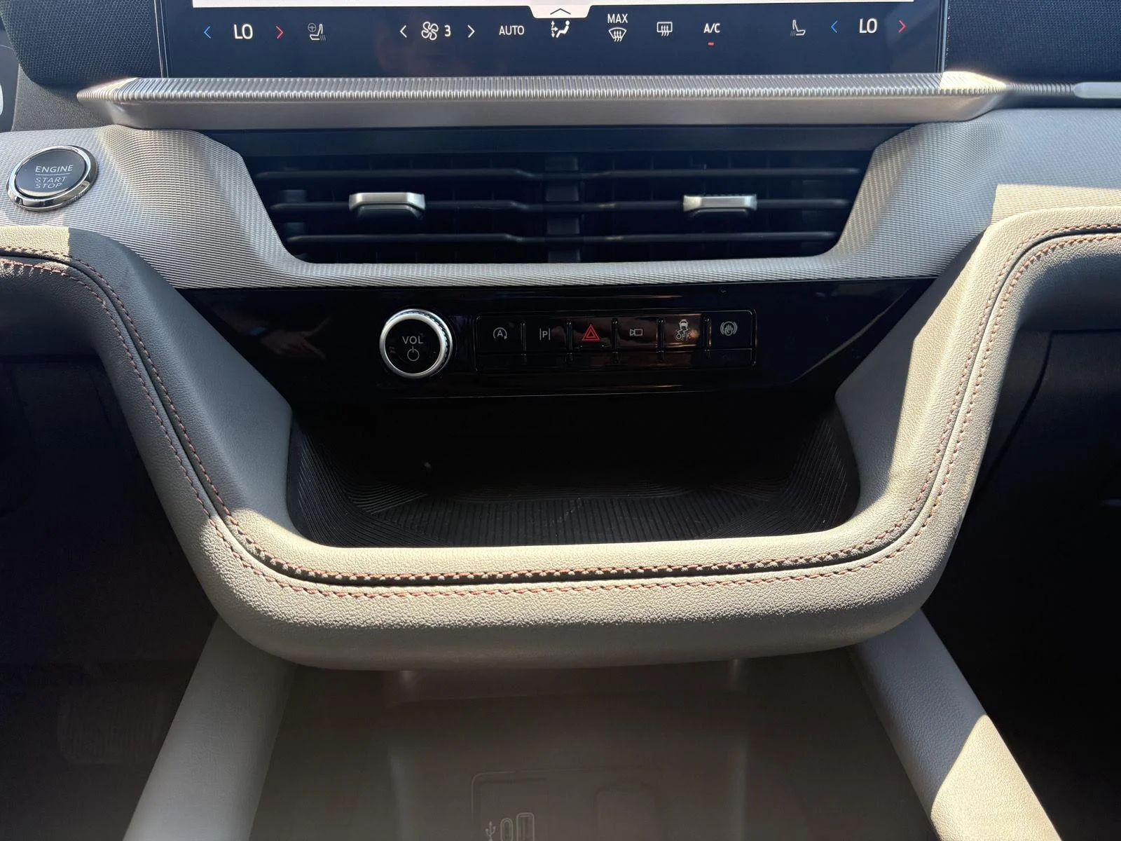 New 2026 Agate Black Metallic Ford Active image 15