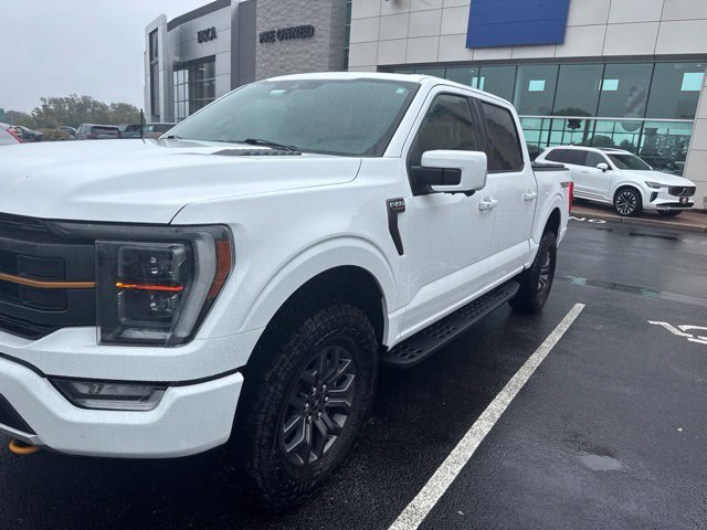 Used 2021  Ford  image 1