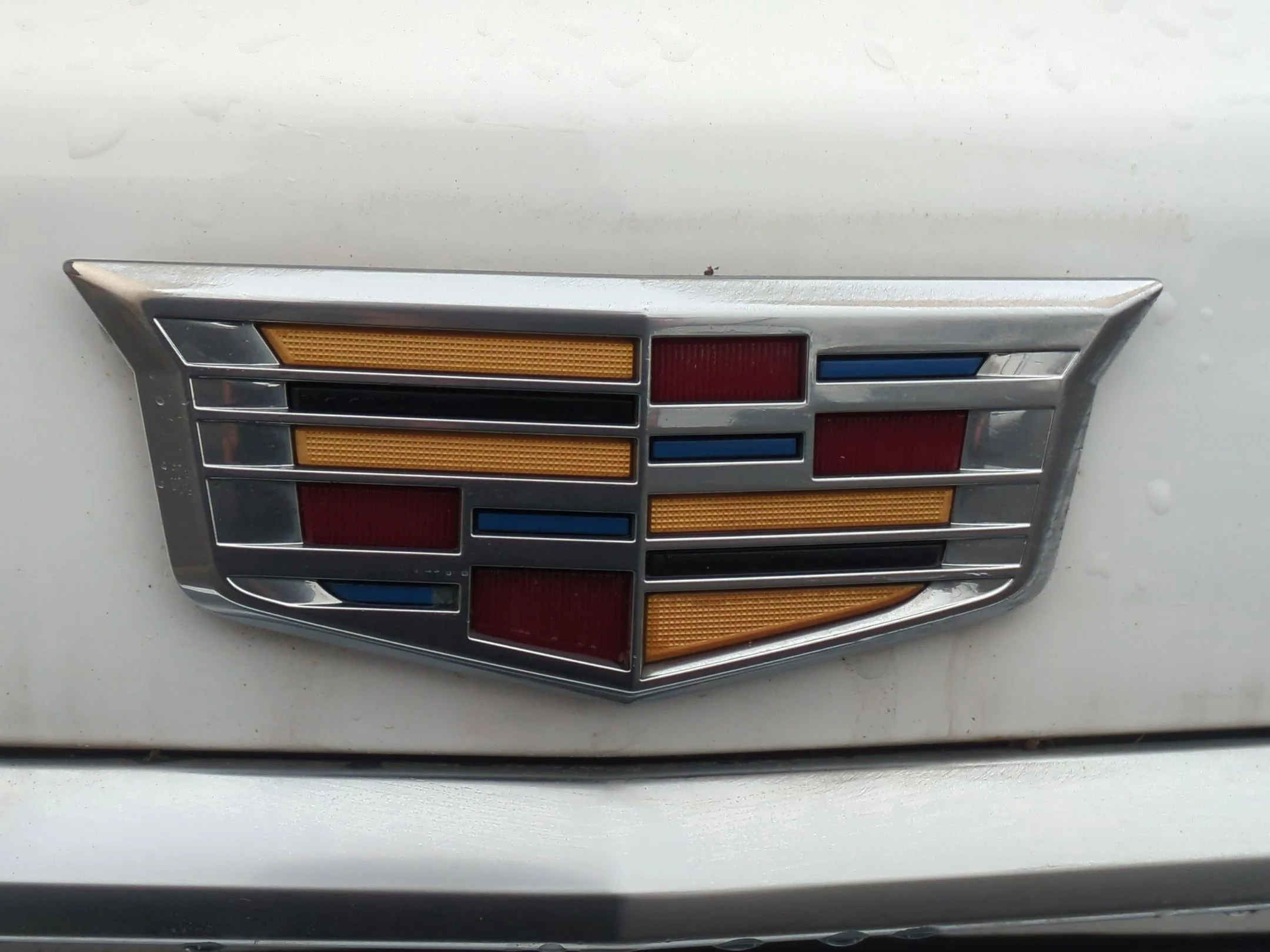 Used 2022 Crystal White Tricoat Cadillac FWD Premium Luxury image 31