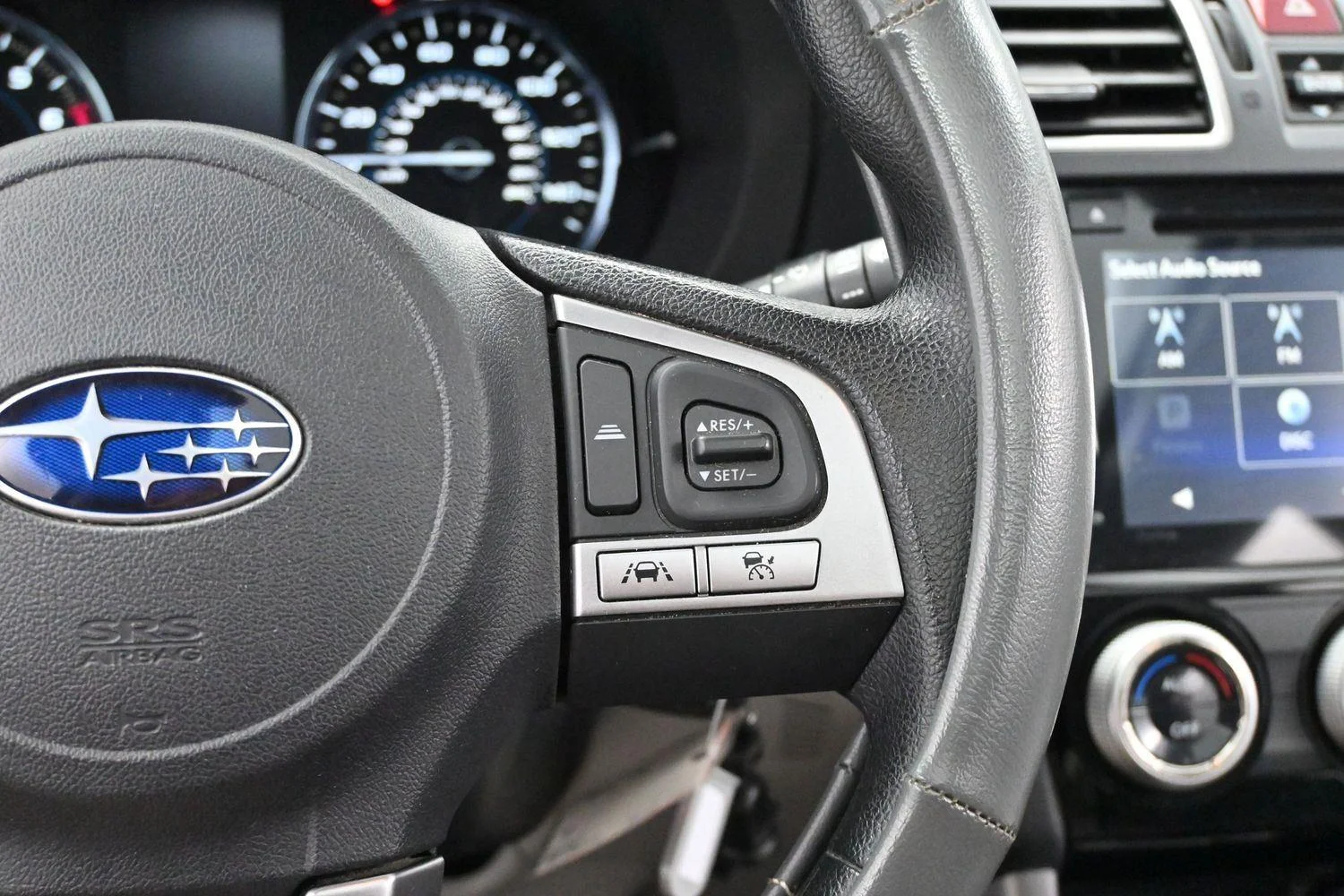 Used 2018 Ice Silver Metallic Subaru Premium image 14