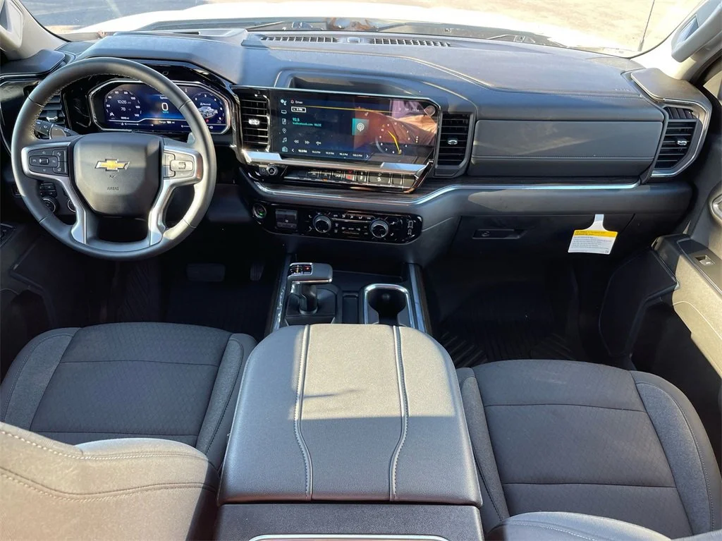 Used 2024 Summit White Chevrolet LT image 12