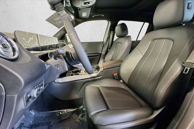 New 2026 Mountain Grey Metallic Mercedes-Benz GLB 250 image 48