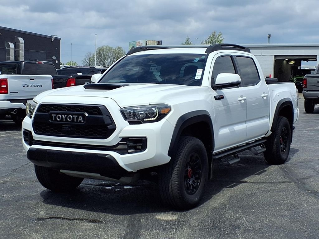 Used 2018 Toyota Tacoma TRD Pro with VIN 5TFCZ5AN7JX130327 for sale in Kansas City
