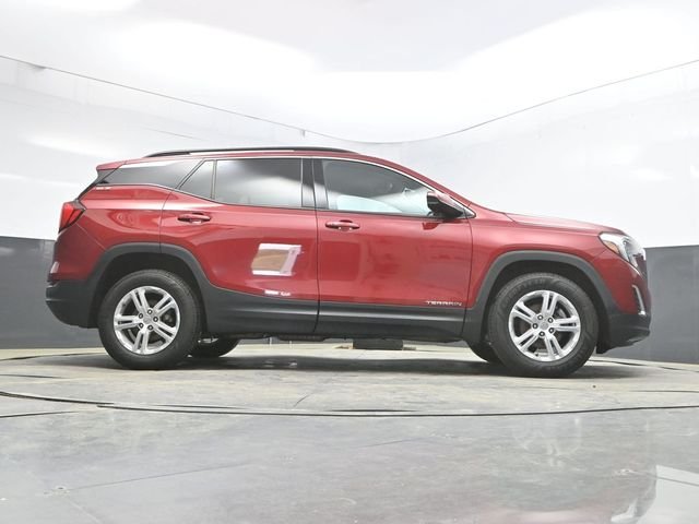 Used 2020 Red GMC SLE image 40