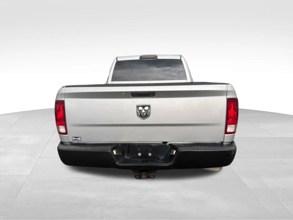 Used 2016 Silver Ram Tradesman image 4
