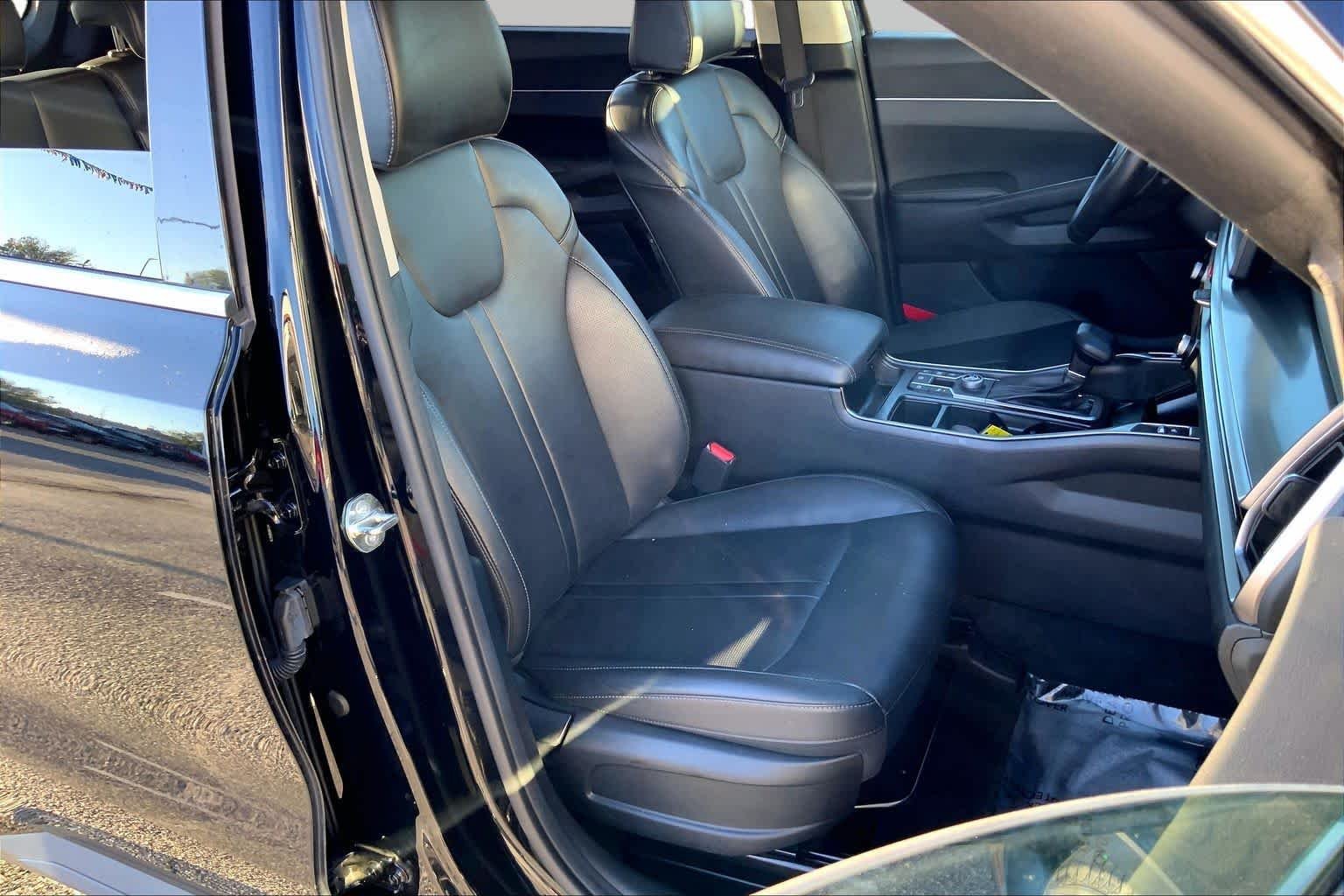 Used 2025 Ebony Black Kia S image 8