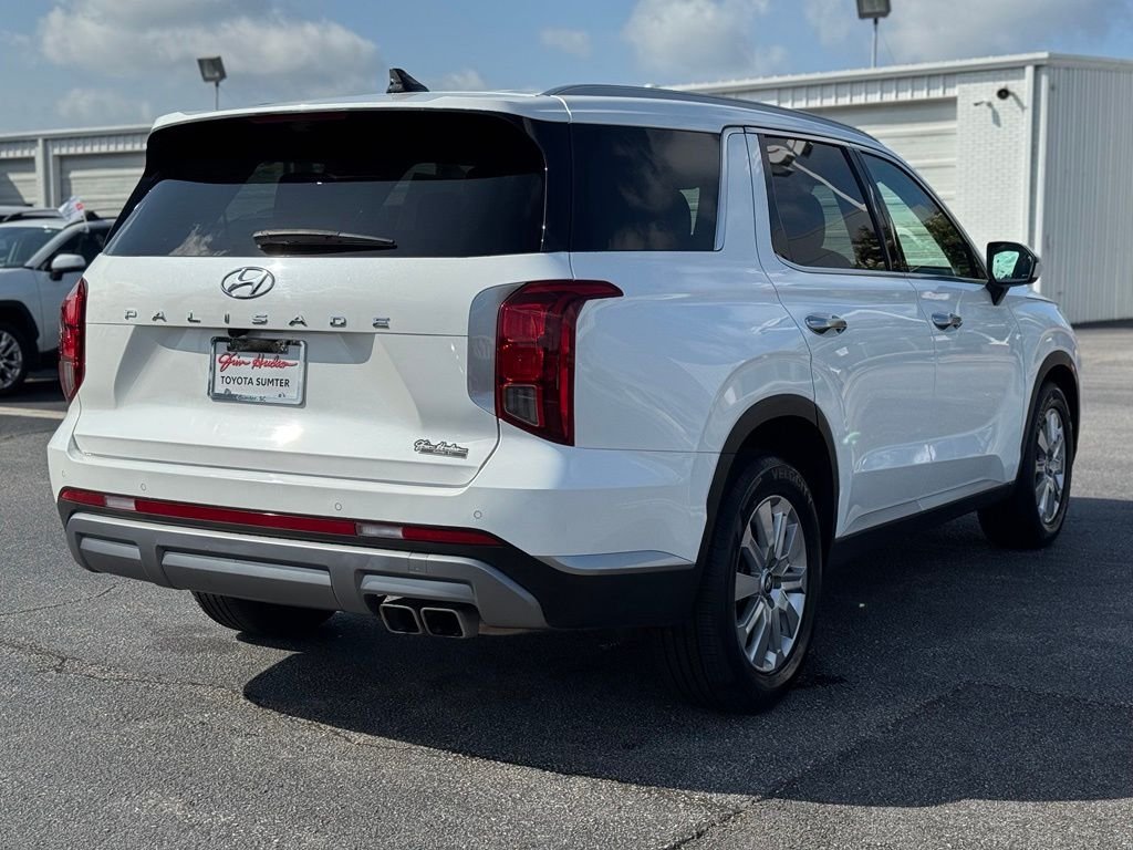 Used 2024 White Hyundai SEL image 13