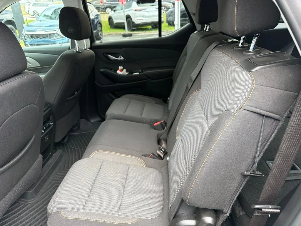 Used 2021 Summit White Chevrolet LS image 8