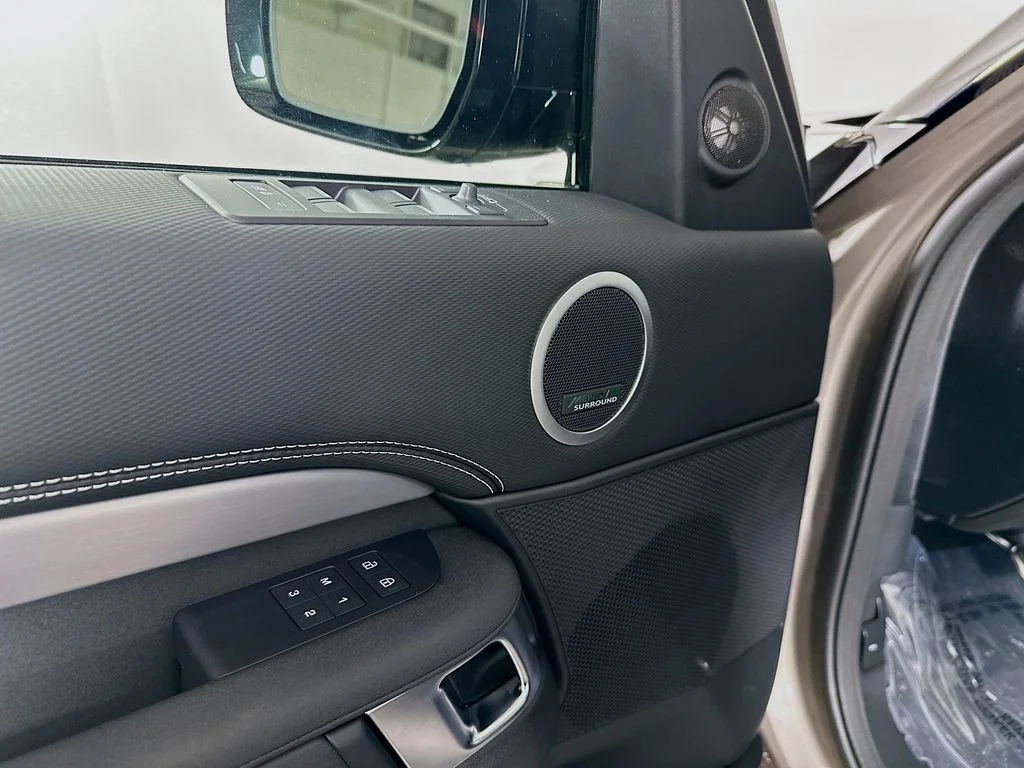 2026 Land Rover Discovery Dynamic SE - Photo 23