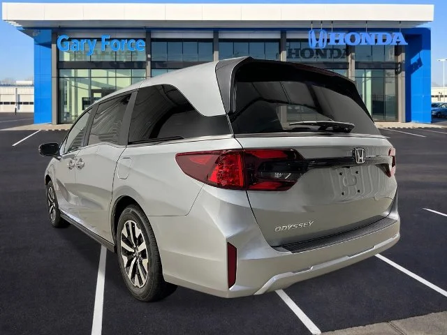 New 2027 Solar Silver Metallic Honda EX-L image 3