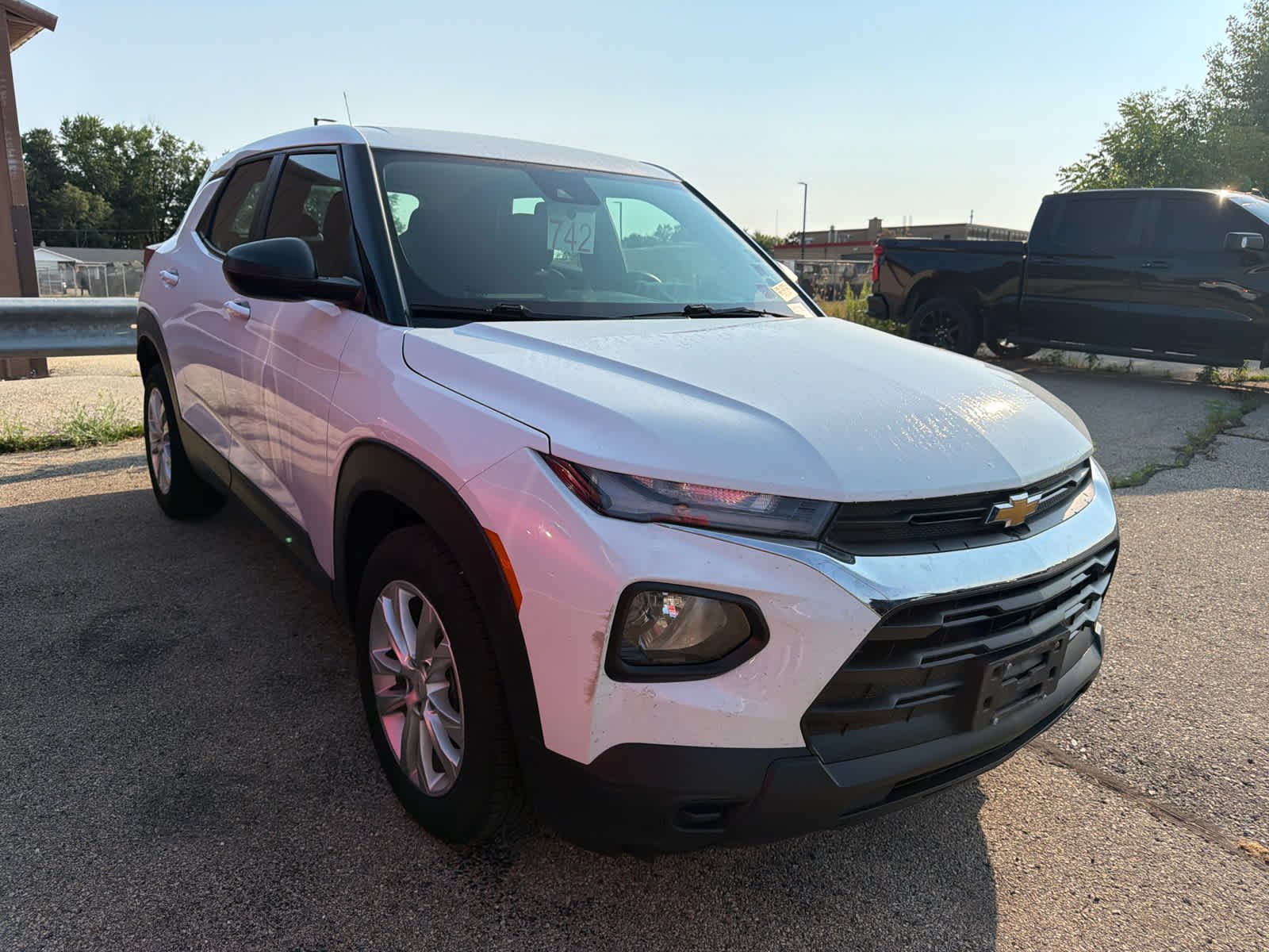 Used 2023 SUMMIT WHITE Chevrolet LS image 3