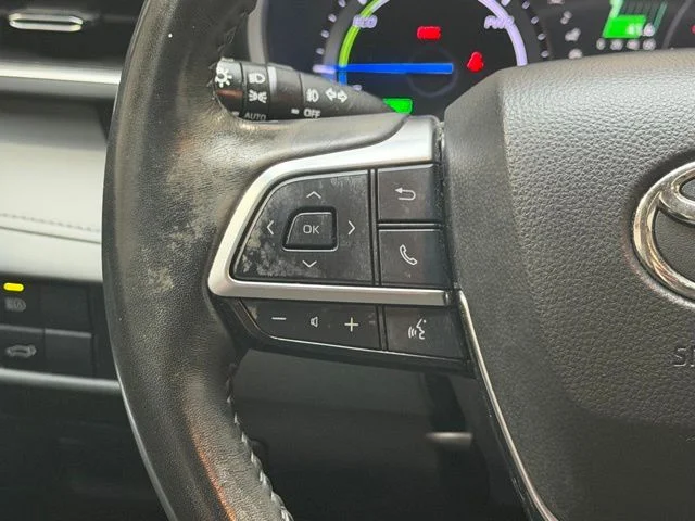 Used 2021 Gray Toyota XLE image 18