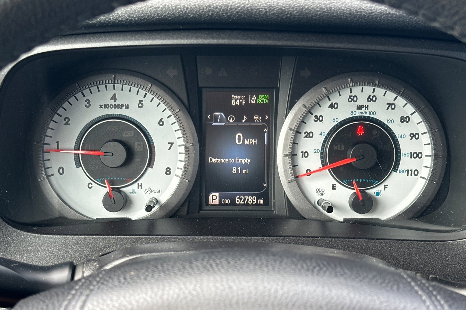 2020 Toyota Sienna SE - Photo 26